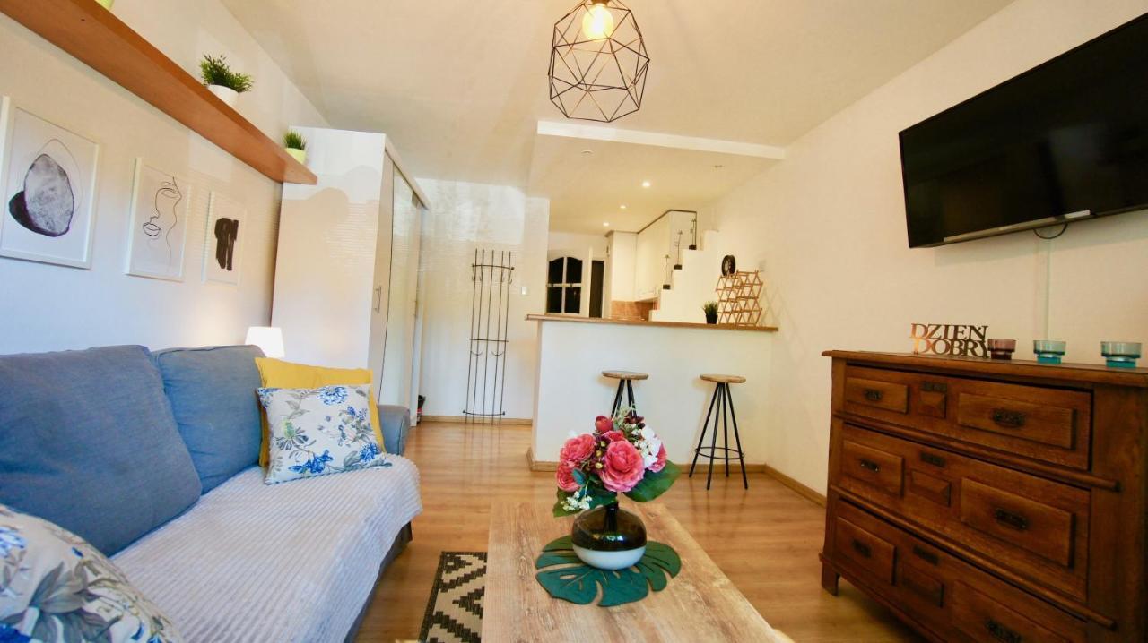 وارسو Mlociny Metro Apartment 2 المظهر الخارجي الصورة